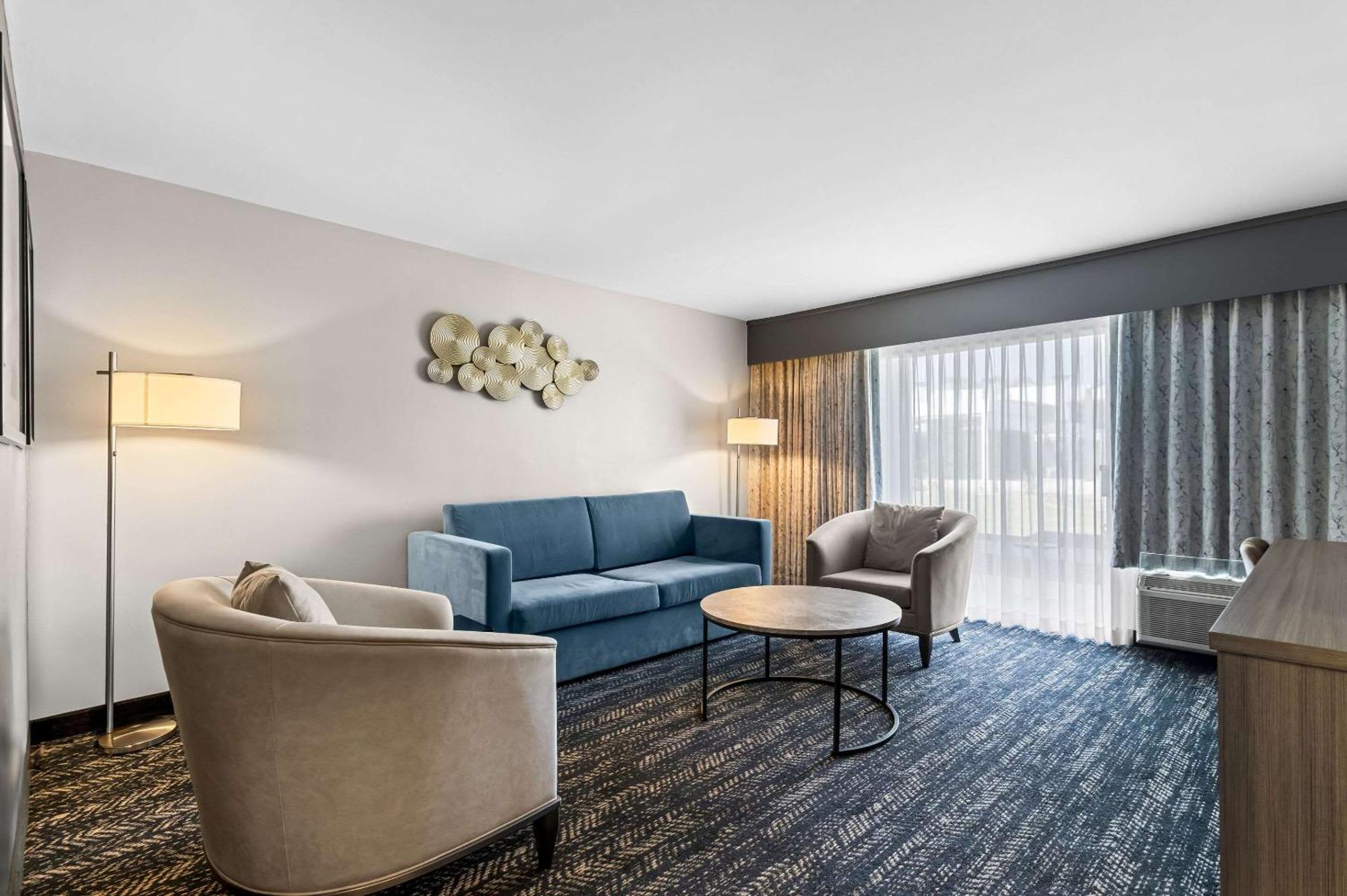 Hourglass Hotel, Ascend Hotel Collection ベーカーズフィールド エクステリア 写真